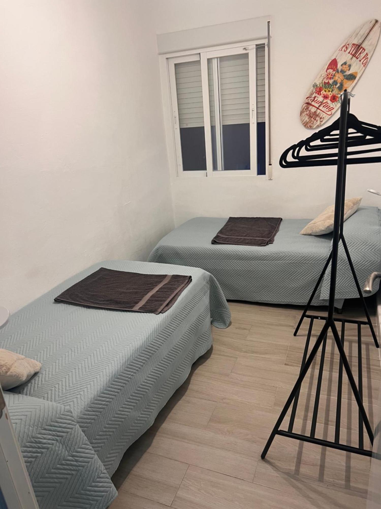 Apartamento En Primera Linea De Playa サロブレーニャ エクステリア 写真